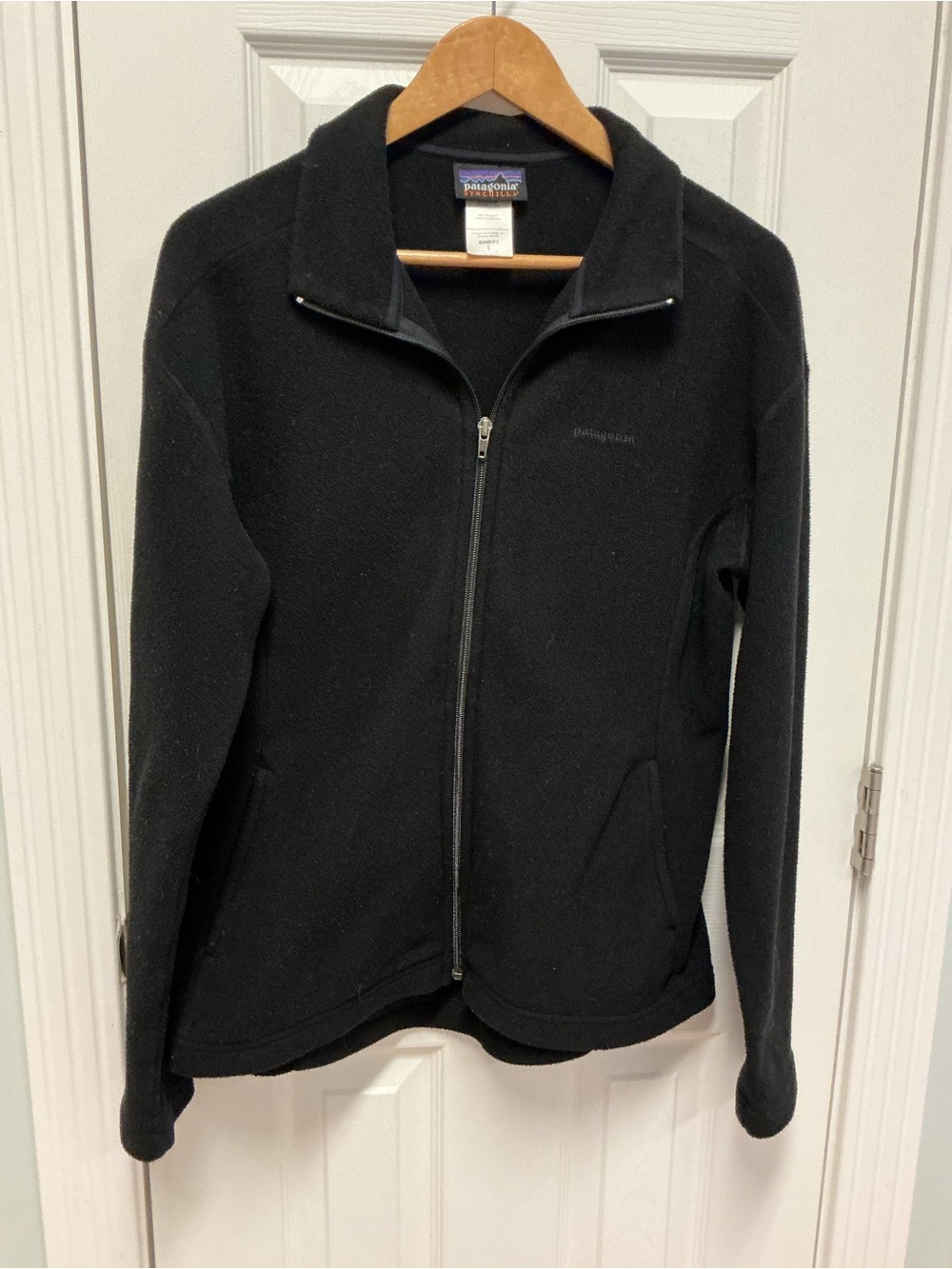 Patagonia Synchilla Women’s Sz L Black Full Zip fleece Jacket HIKING TRAILS